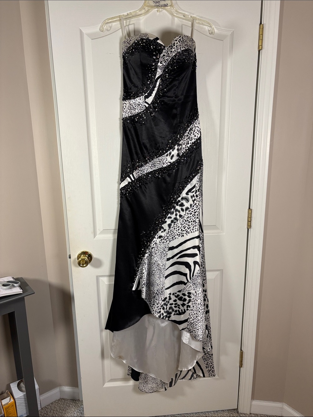 Night Moves Black and White Animal Print High-Low Evening Gown - Size 2